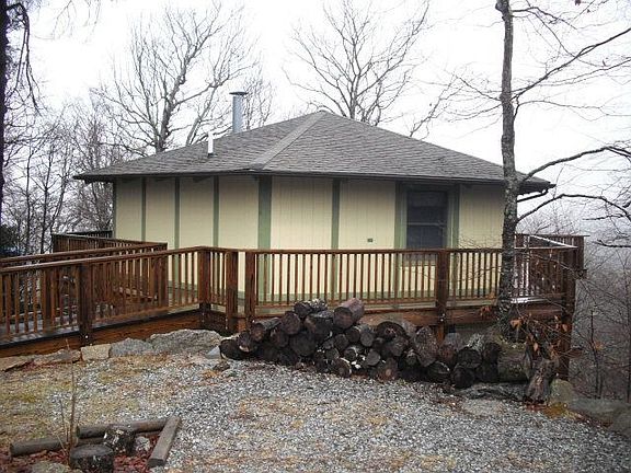 2nd image of 226 Birchwood Ln