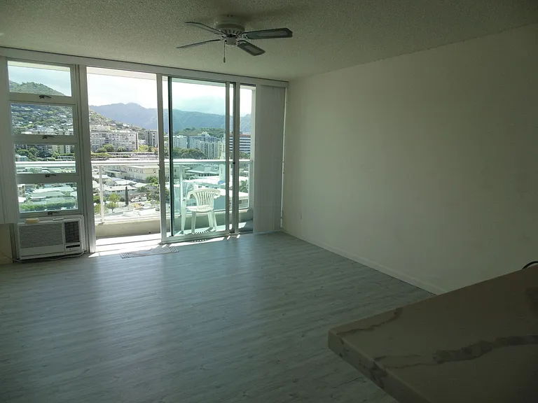 1448 Young St #1506 — Photo 5