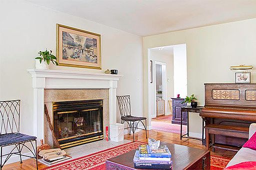 5th image of 1584 Shrader St