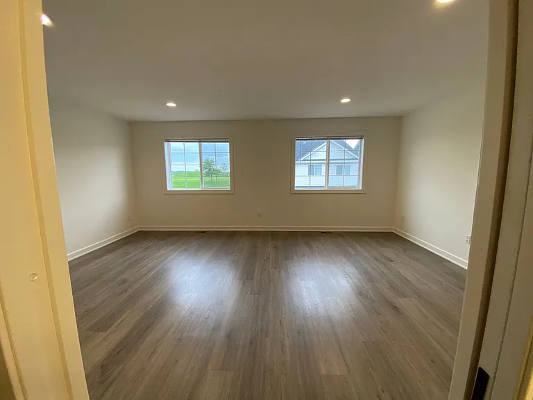 2450 Cedarwood Ln — Photo 6