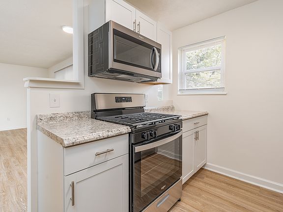 3rd image of 1366 Sheridan Dr #Cf1595aeb