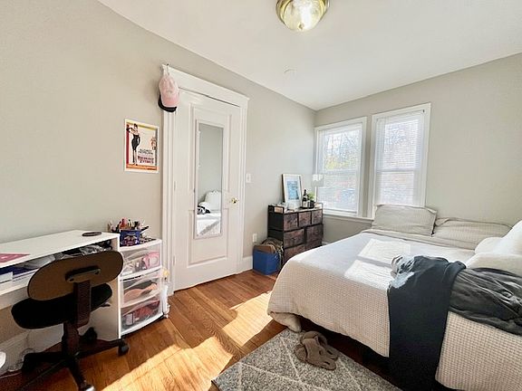 4th image of 152 Parker Hill Ave #2
