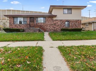 1403 W Bolivar Ave, Milwaukee, WI 53221