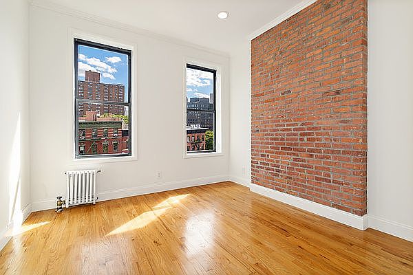 1st image of 21 1st Ave APT 33