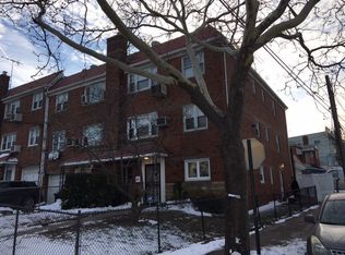 52-28 69th St, Flushing, NY 11378