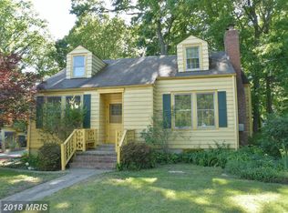 6712 Oak Dr, Alexandria, VA 22306