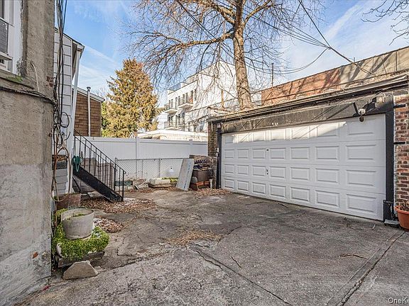 3rd image of 333 East 26 Street