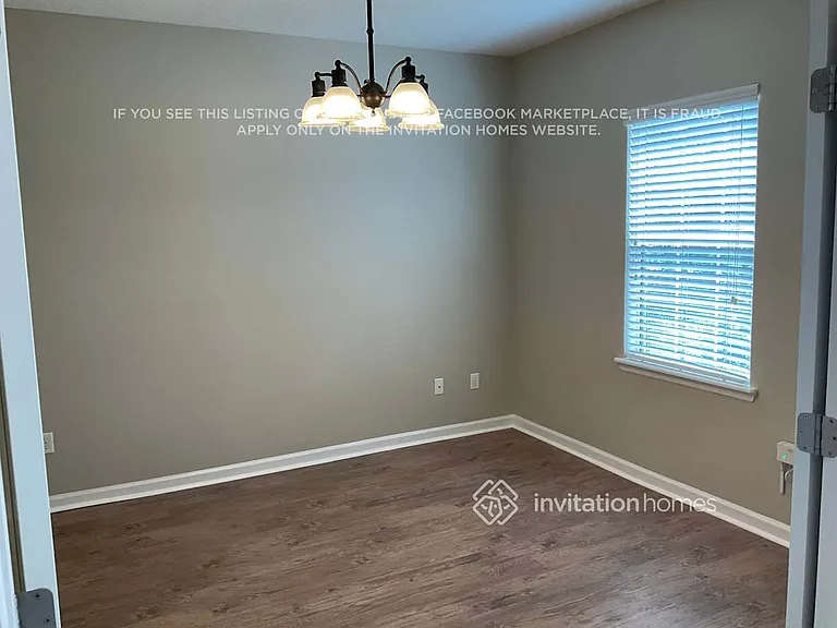 161 Woodfield Ln — Photo 5