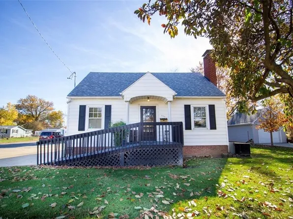 320 E Jasper St, Paris, IL 61944