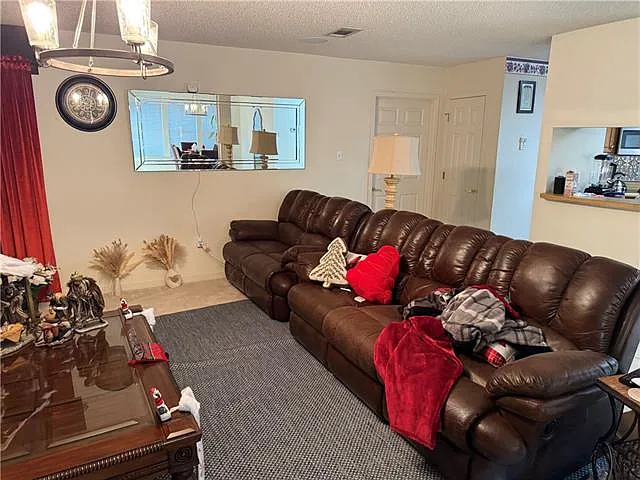 1008 Parc Helene Dr — Photo 9