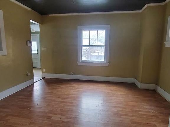 3rd image of 312 Fountain Ave