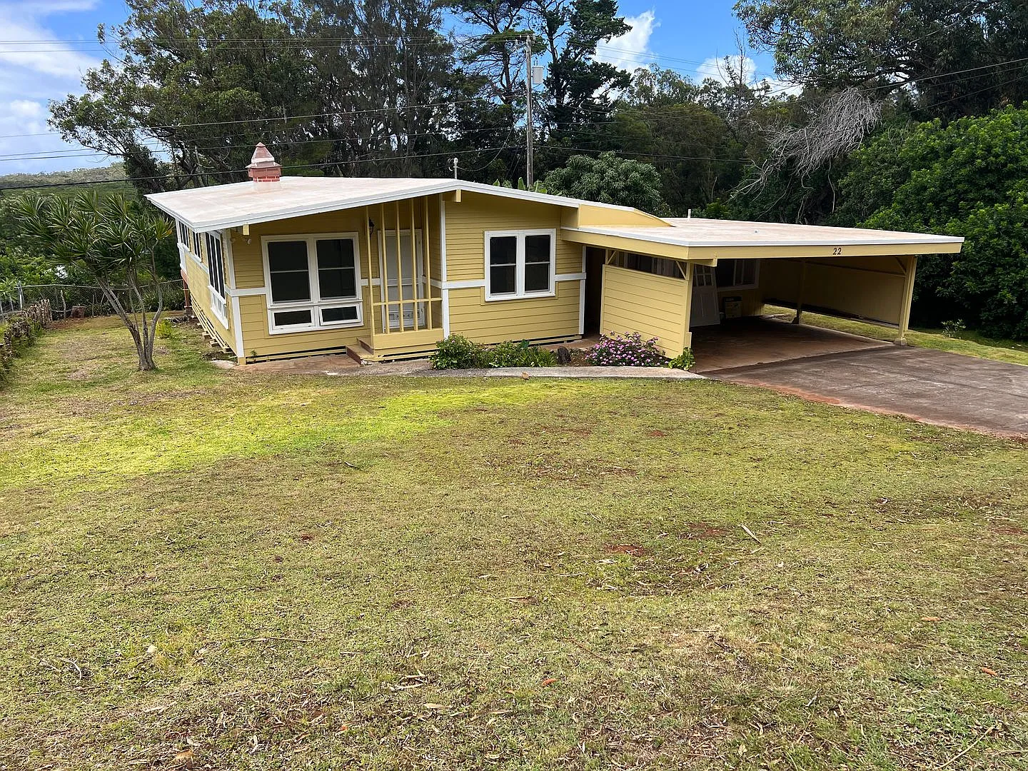 Charming Kalae Cottage with Ocean Views & Mountain Breezes — Photo 1
