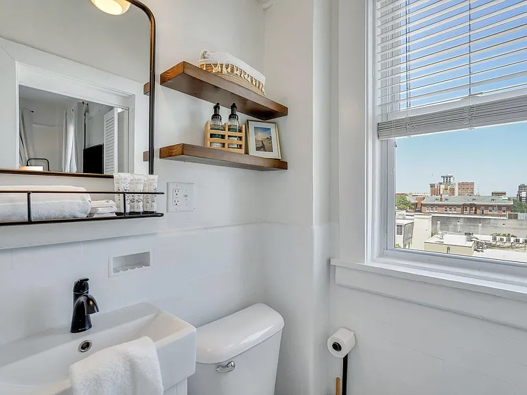 24 E Liberty St #68 — Photo 7