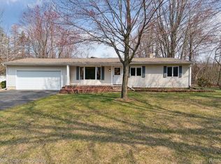 11406 Vienna Rd, Montrose, MI 48457