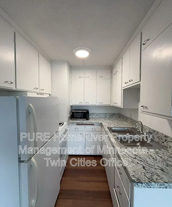 2500 Blaisdell Ave #307