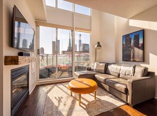 77 Lombard St #915, Toronto, ON M5C3E1