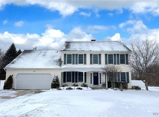 73 Burbank Dr, Orchard Park, NY 14127