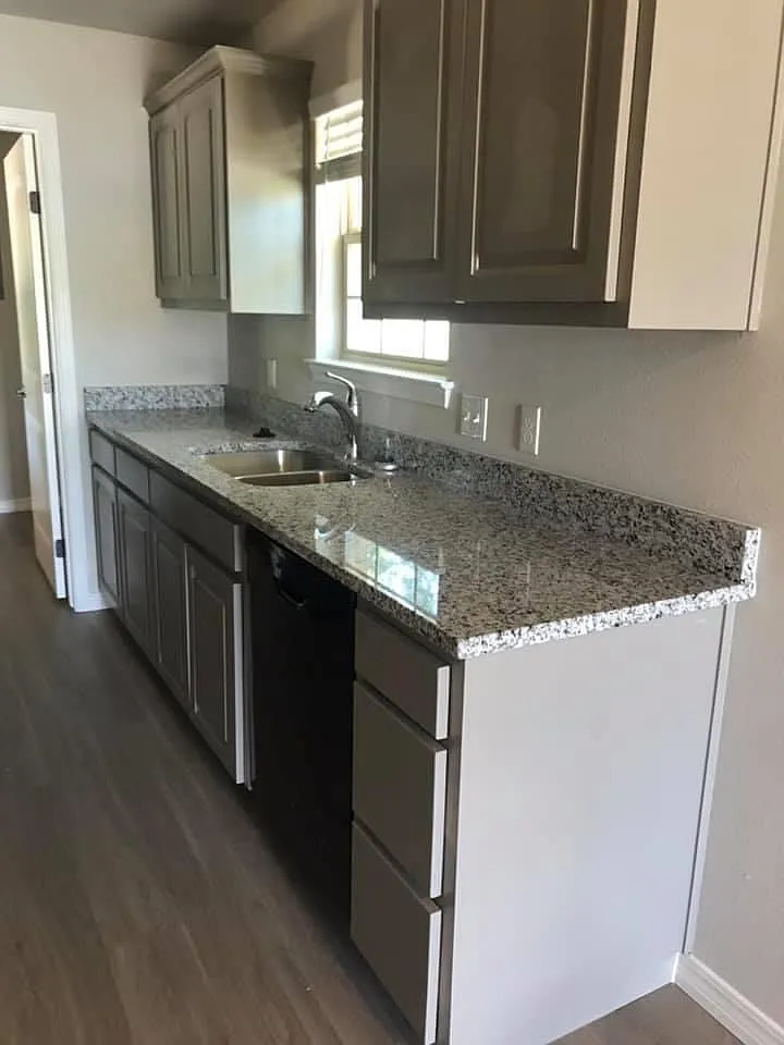 2 bed, $1,000 — Photo 3