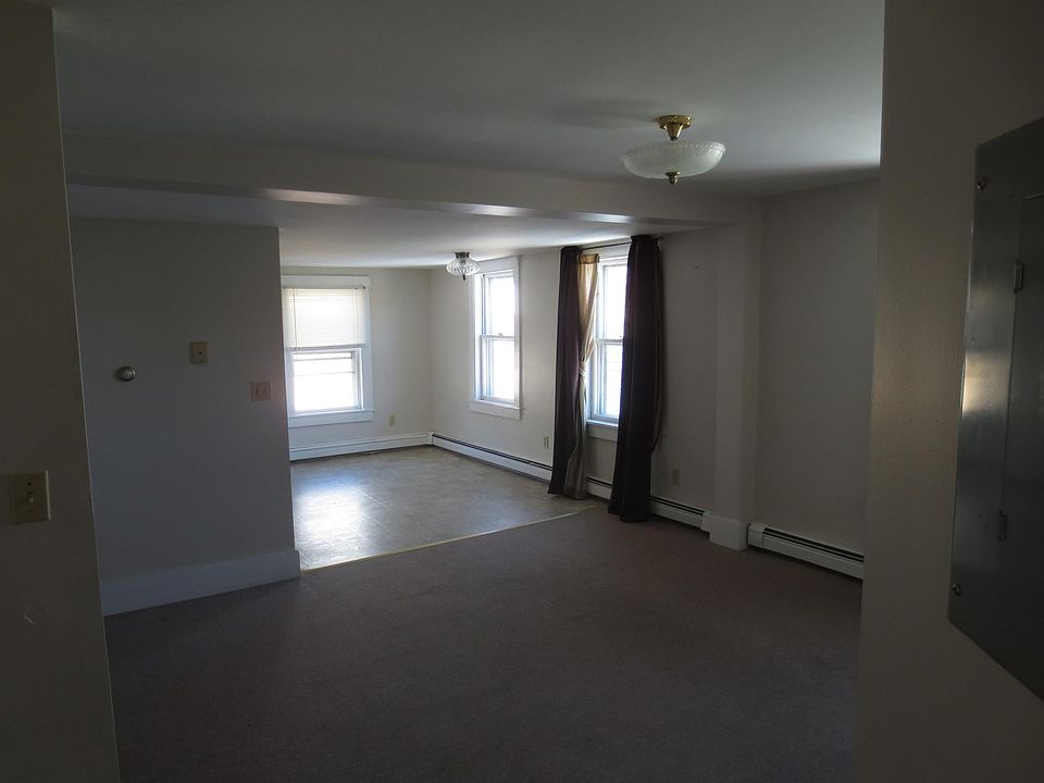LO 7476 High St Apartment Rentals Somersworth, NH Zillow