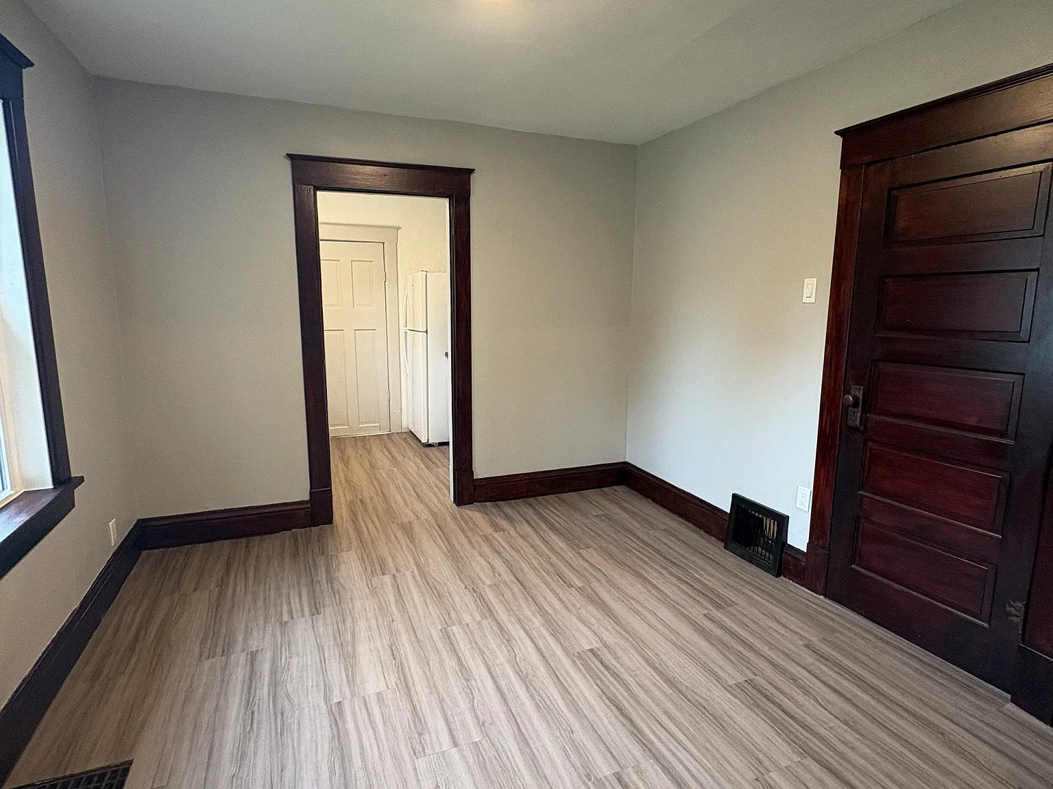 1 bed, 560 sqft, $950 — Photo 4