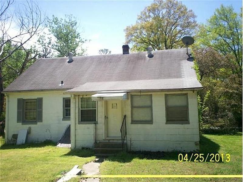 2nd image of 1760 Bickerstaff Rd