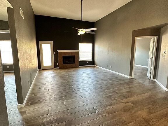 4th image of 624 Cancellare Ave