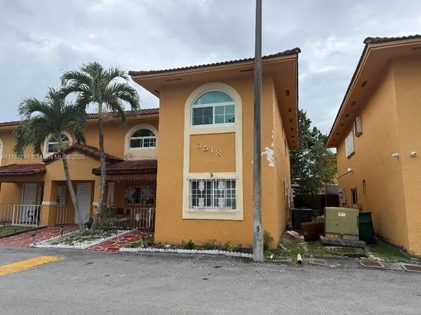 3518 W 80th St Unit 101-49, Hialeah, FL 33018