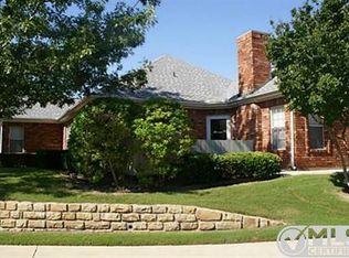 6111 Haley Ln, Fort Worth, TX 76132