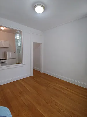 Rented by Manhattan Best Realty, Inc. | media 17