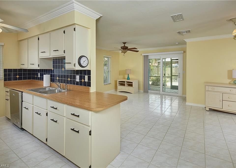 1st image of 27951 Meadowlark LN