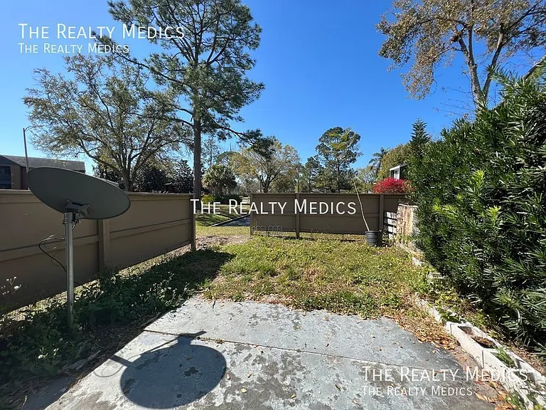 6061 Windhover Dr #10 — Photo 13