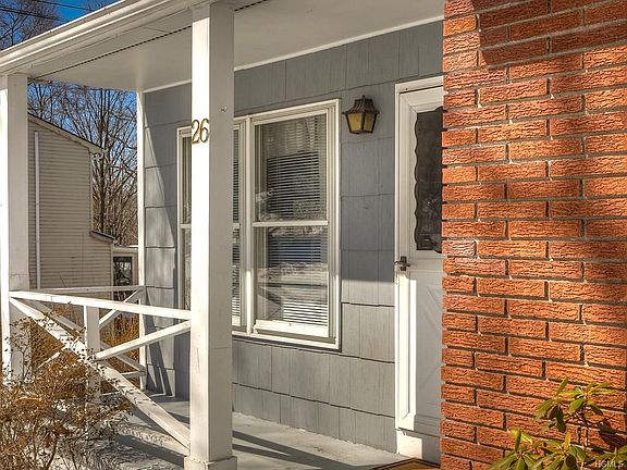 3rd image of 26 Gregory Dr