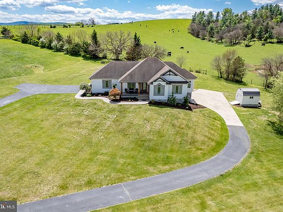 3rd image of 10005 Bonny Brae Ln
