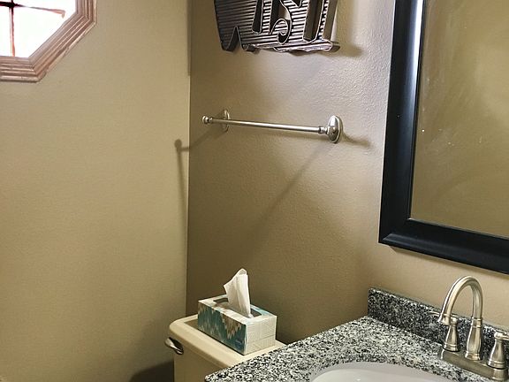 1/2 bath main floor