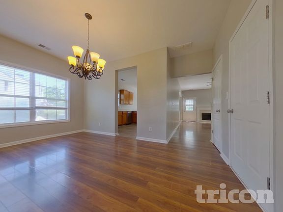 5th image of 48 Sandstone Ct