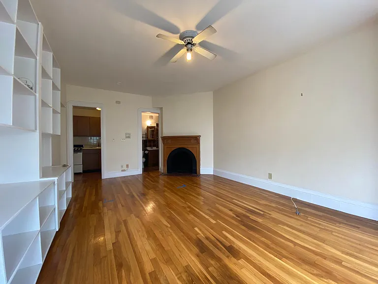 525 Beacon St #5 — Photo 3