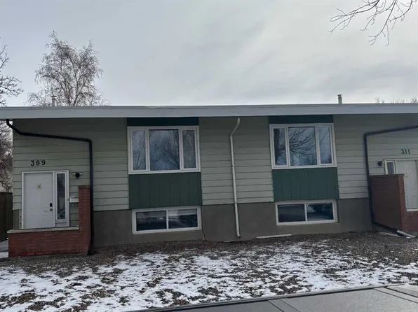 309 W 28th St S, Lethbridge, AB T1J 3S7