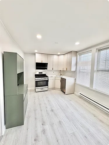 739 Parker St #3 Photo 1