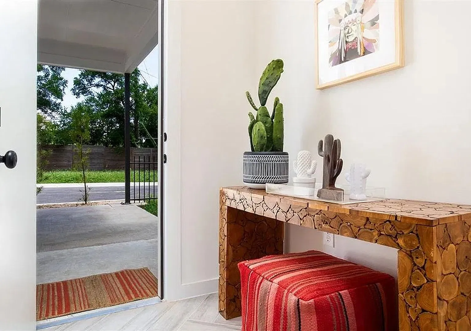 Modern Austin Retreat: Stylish Home Featuring a Private Heated Cowboy Pool & Deck — Photo 3