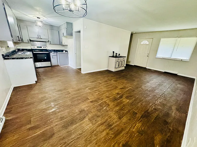 310 Athens St — Photo 2