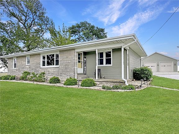 4th image of 5158 E County Road 1100n
