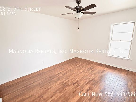 4th image of 208 S 7th St