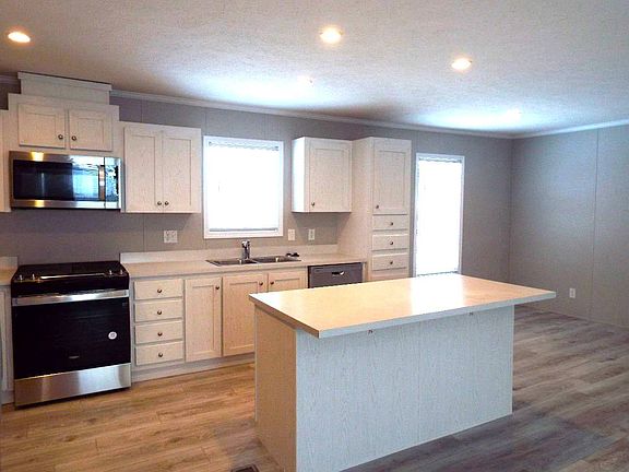 5th image of 649 Lafferty Ct #649