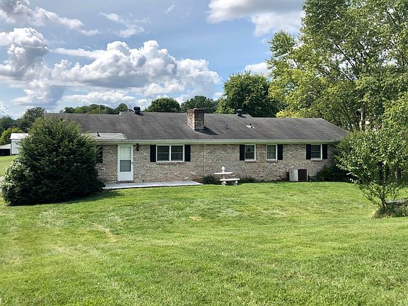 5th image of 212 Stevenswood Dr