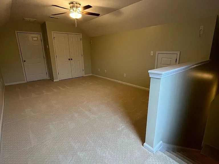 132 Avonshire Dr — Photo 12