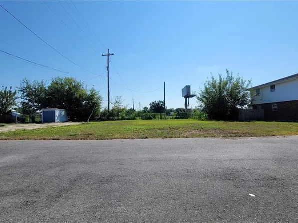 4659 Francis Dr, New Orleans, LA 70126