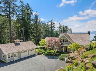 814 Beechwood Dr, Southern Gulf Islands, BC V0N 2J2