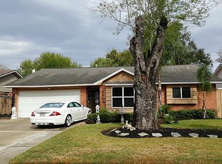 3802 Goulburn Dr, Houston, TX 77045