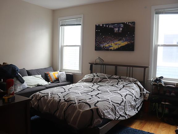 4th image of 23 Tufts St #3A