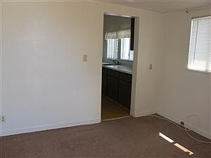 2nd image of 86 Cambridge Ave APT 4